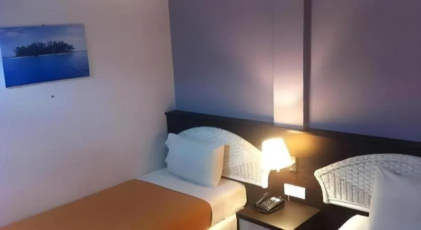 **  Georgetown Hotel מלזיה